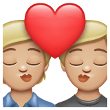 Whatsapp design of the kiss: medium-light skin tone emoji verson:2.23.2.72